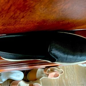 Vince slip on sneakers